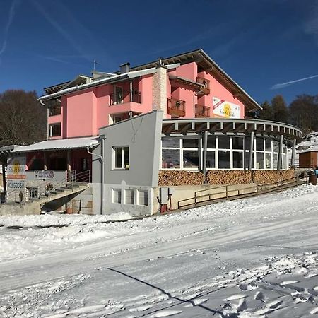 Hotel Sole Del Baldo Brentonico Exterior photo